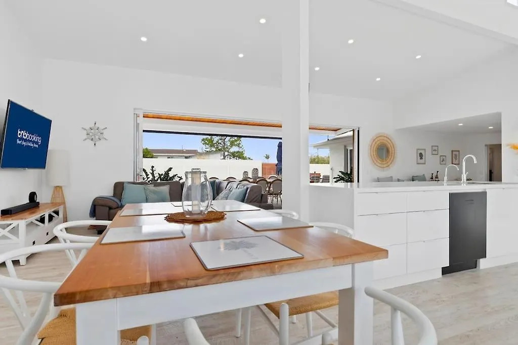 Mooloolaba Oasis 4Bd Home, Pool
